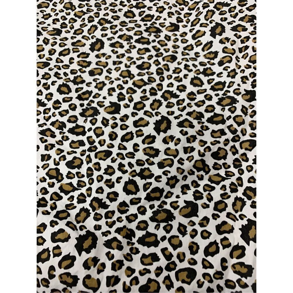 Cheetah Patterned Button Down Top - Picture 3 of 8